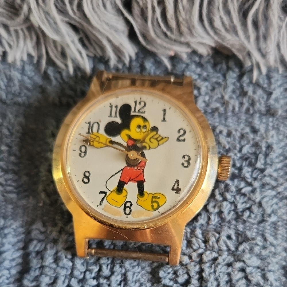 Mickey Mouse Watch - Non Working - image 4